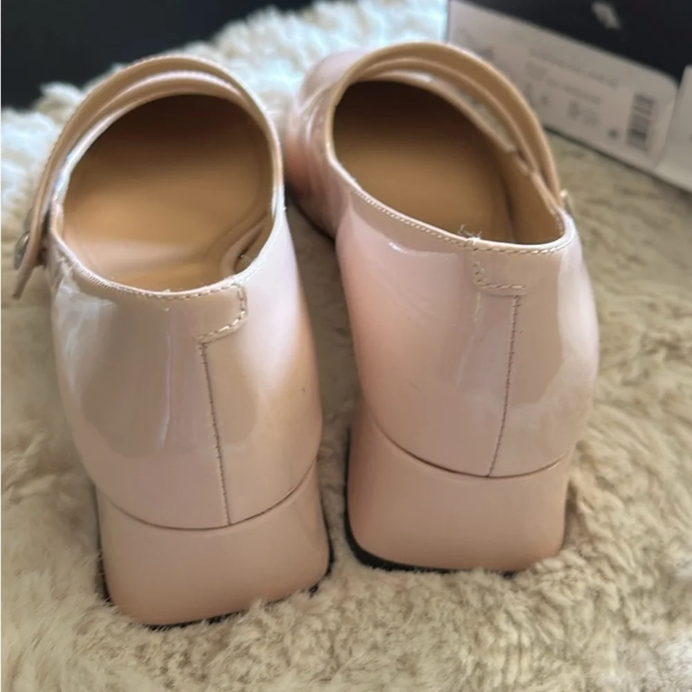 Coach Women's Pink patent Mary Jane Shoes - Picture 4 of 4